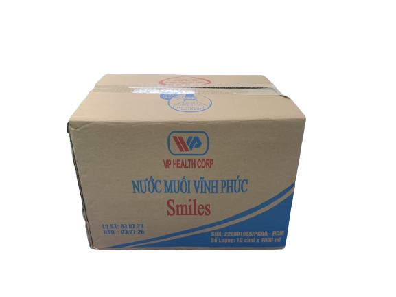 Nước muối Natri Clorid 0.9 Vĩnh Phúc Smiles làm sạch răng, khử mùi hôi khoang miệng (1100ml)-1